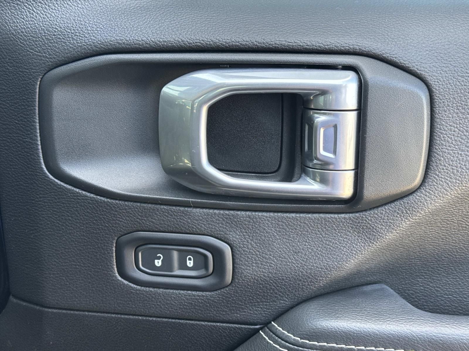 2022 Jeep Wrangler Unlimited Sahara 4x4