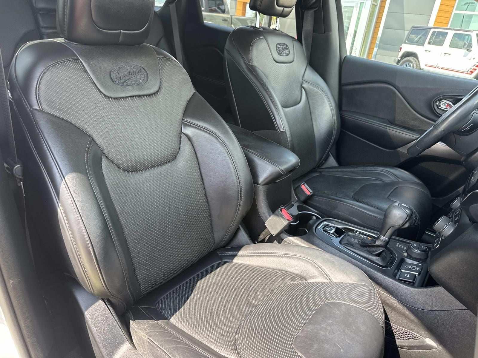2019 Jeep Cherokee Overland 4x4