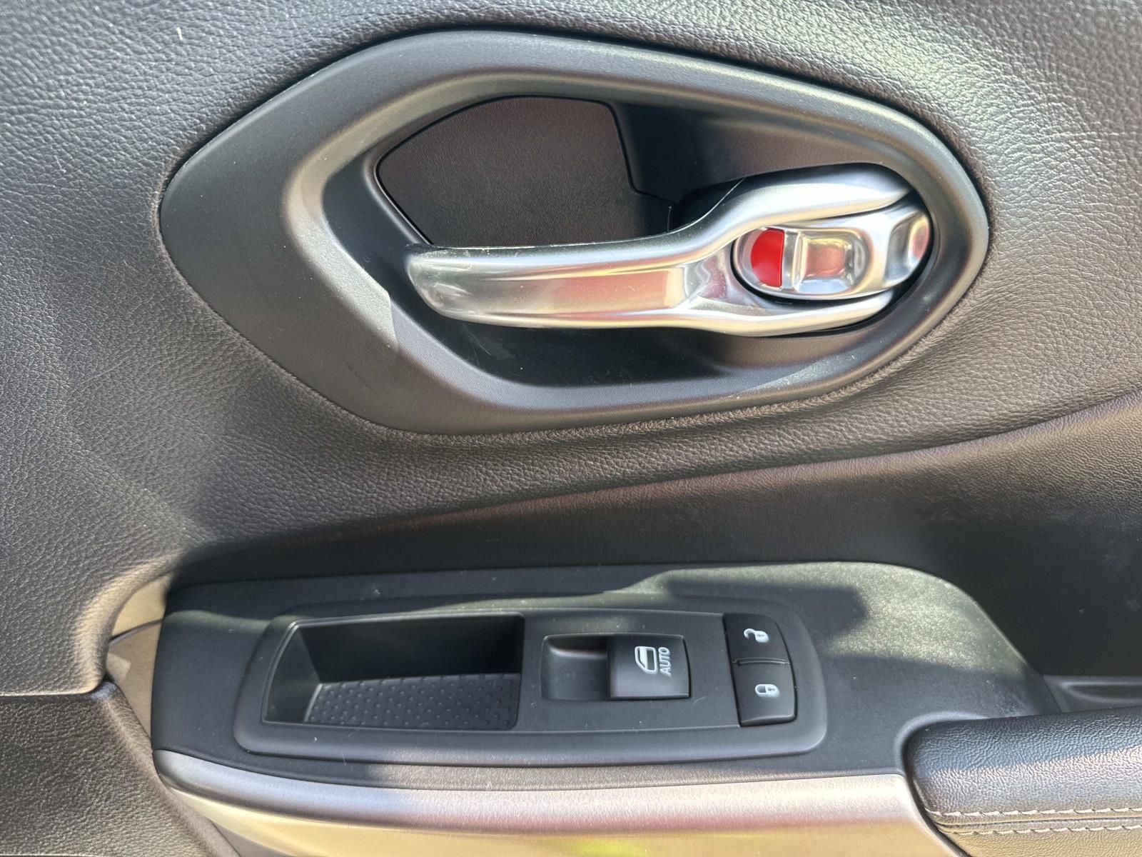2019 Jeep Cherokee Overland 4x4