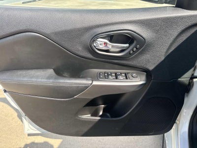 2019 Jeep Cherokee Overland 4x4
