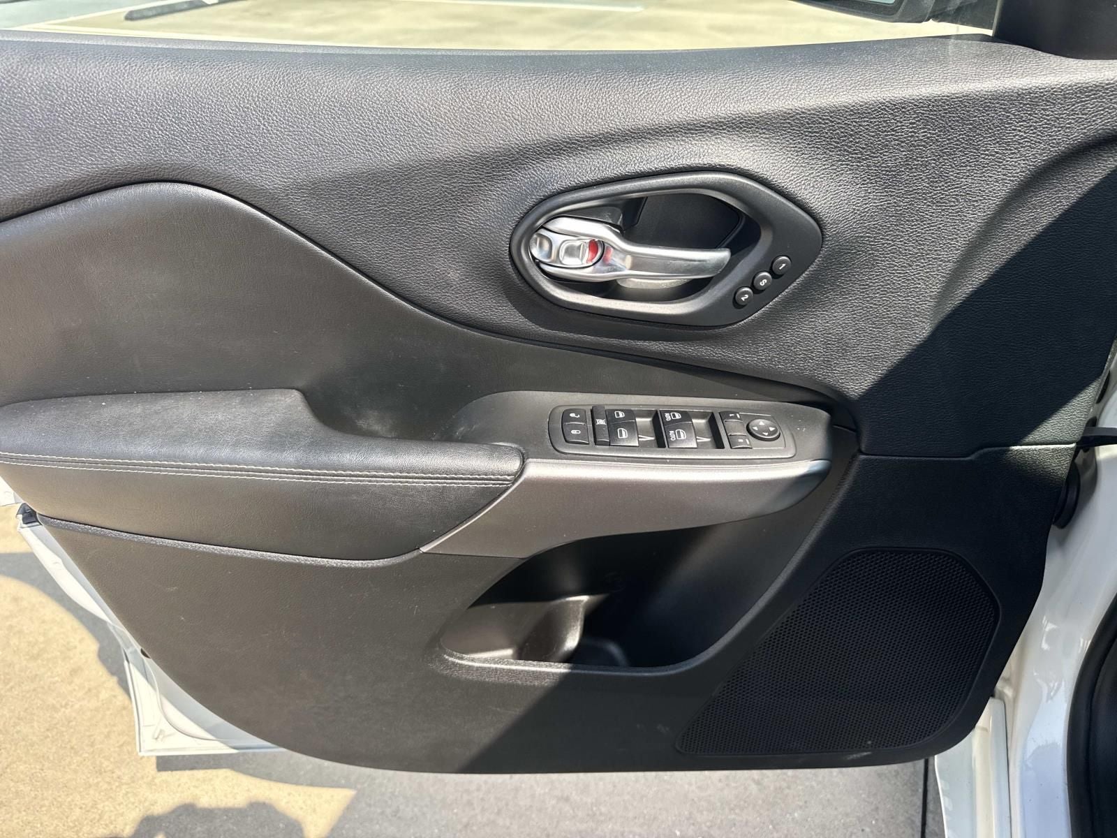 2019 Jeep Cherokee Overland 4x4