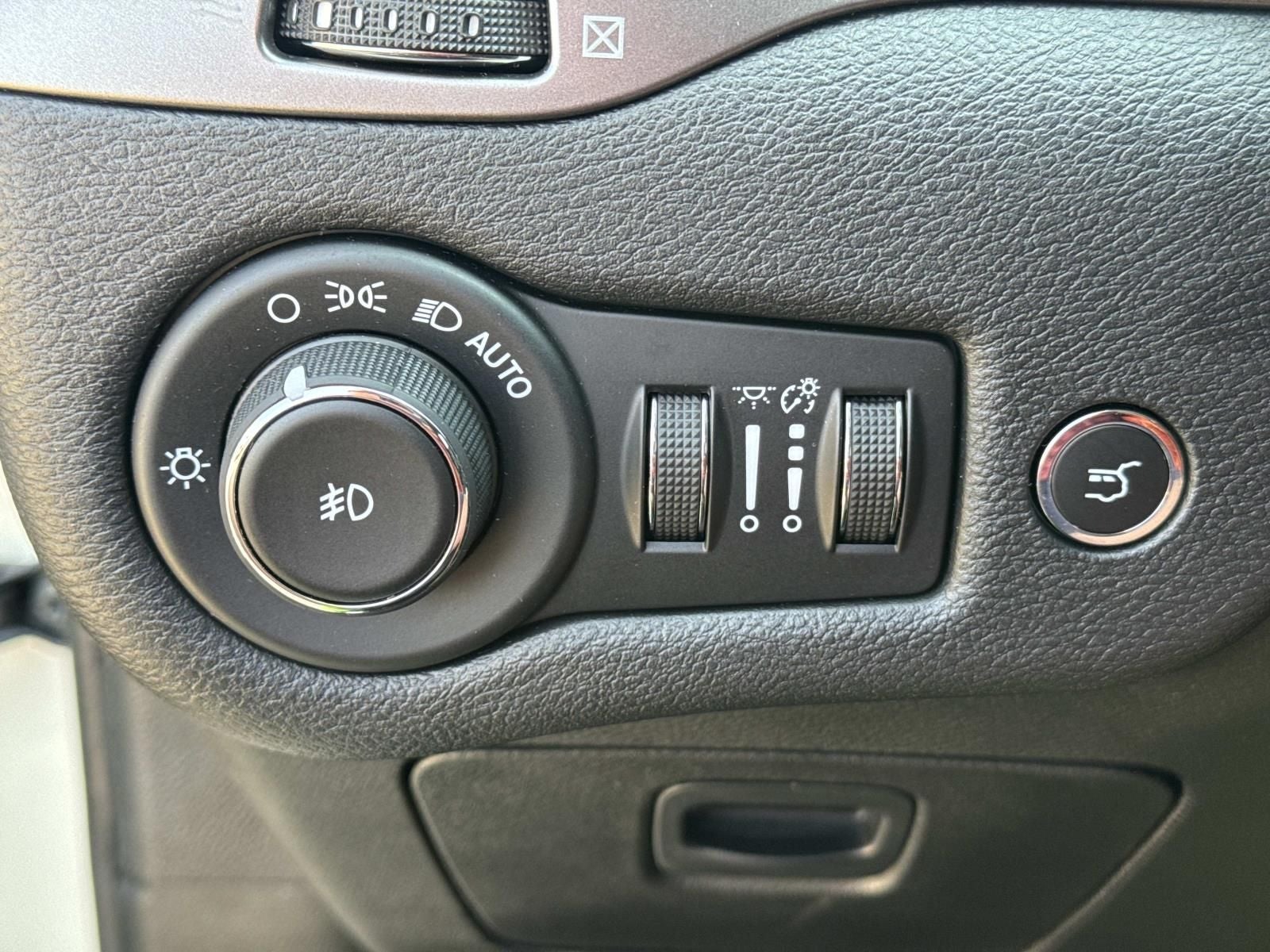 2019 Jeep Cherokee Overland 4x4
