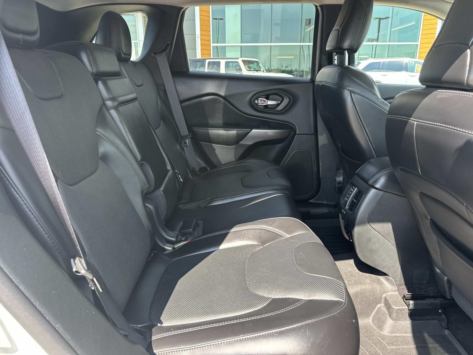 2019 Jeep Cherokee Overland 4x4