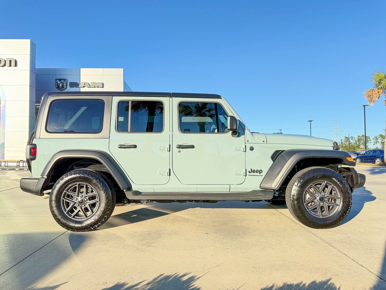 2024 Jeep Wrangler 4-Door Sport S 4x4