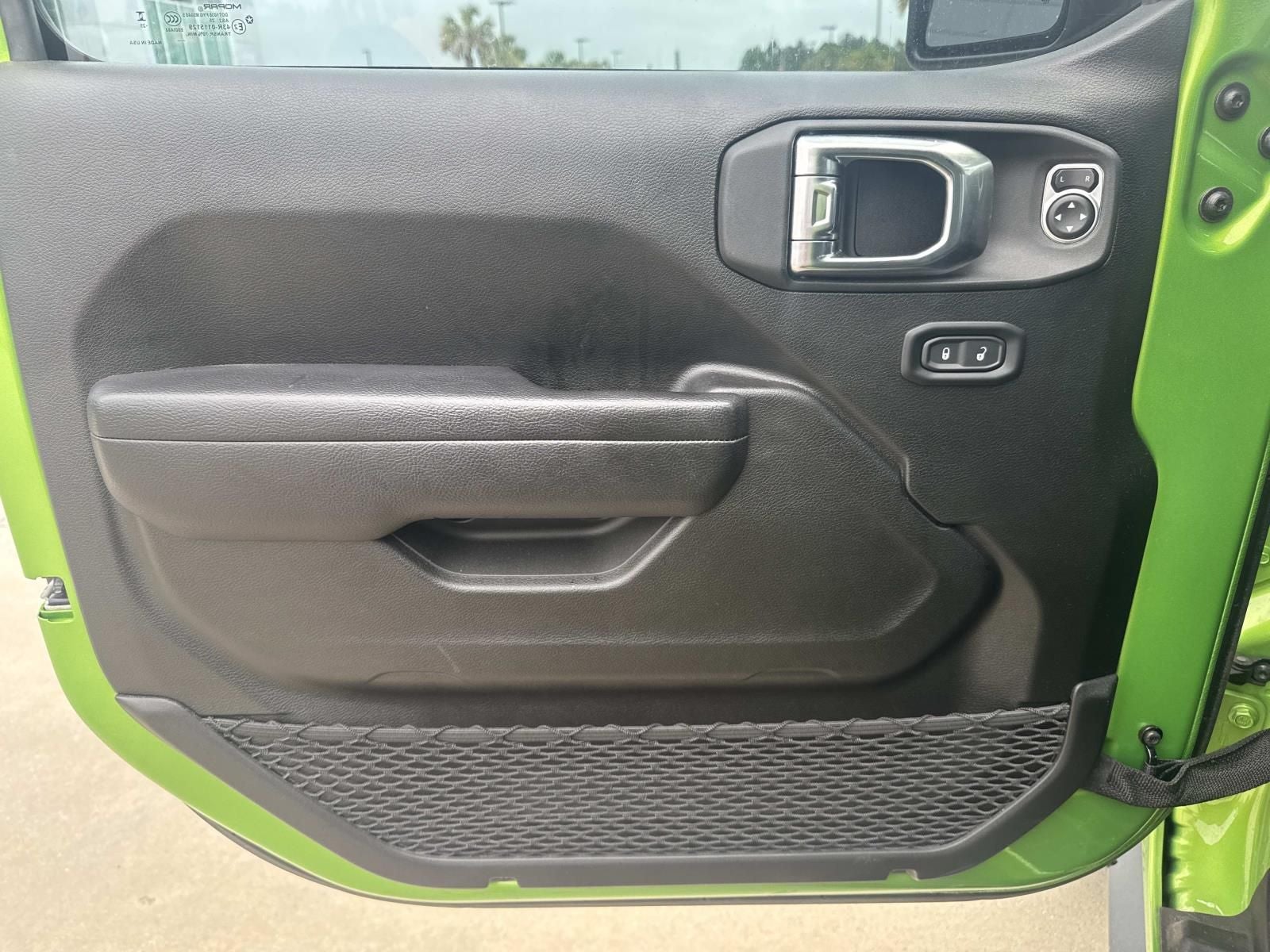 2025 Jeep Wrangler 4-Door Willys 4x4