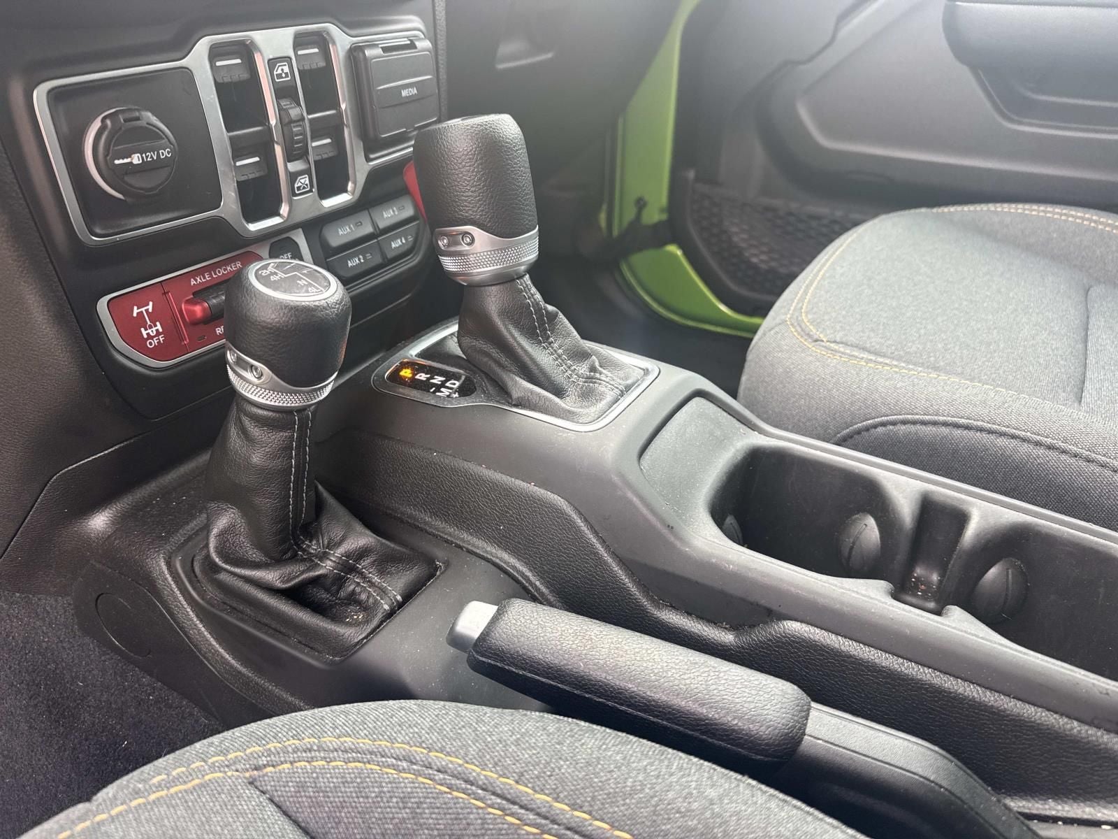 2025 Jeep Wrangler 4-Door Willys 4x4