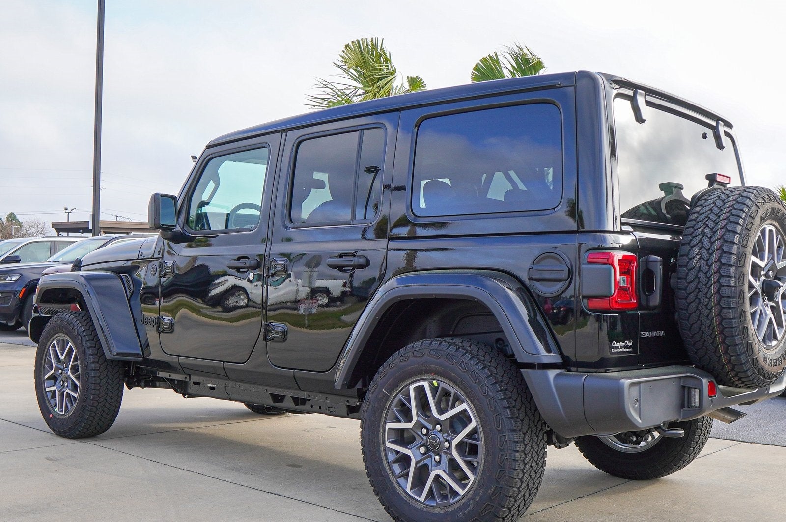 2025 Jeep Wrangler WRANGLER 4-DOOR SAHARA
