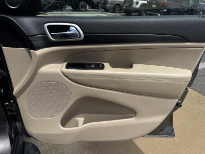 2020 Jeep Grand Cherokee Laredo E 4x2