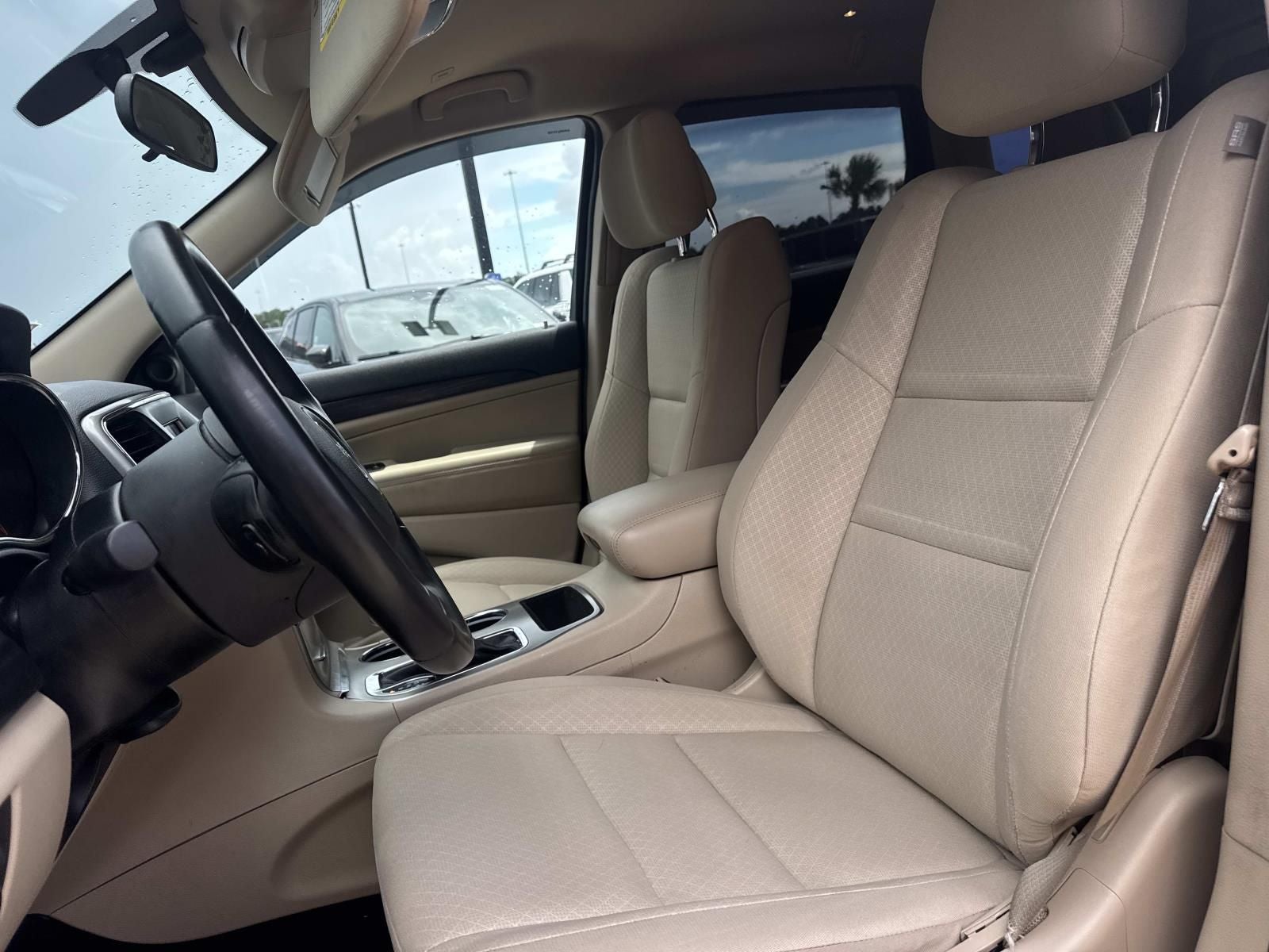 2020 Jeep Grand Cherokee Laredo E 4x2