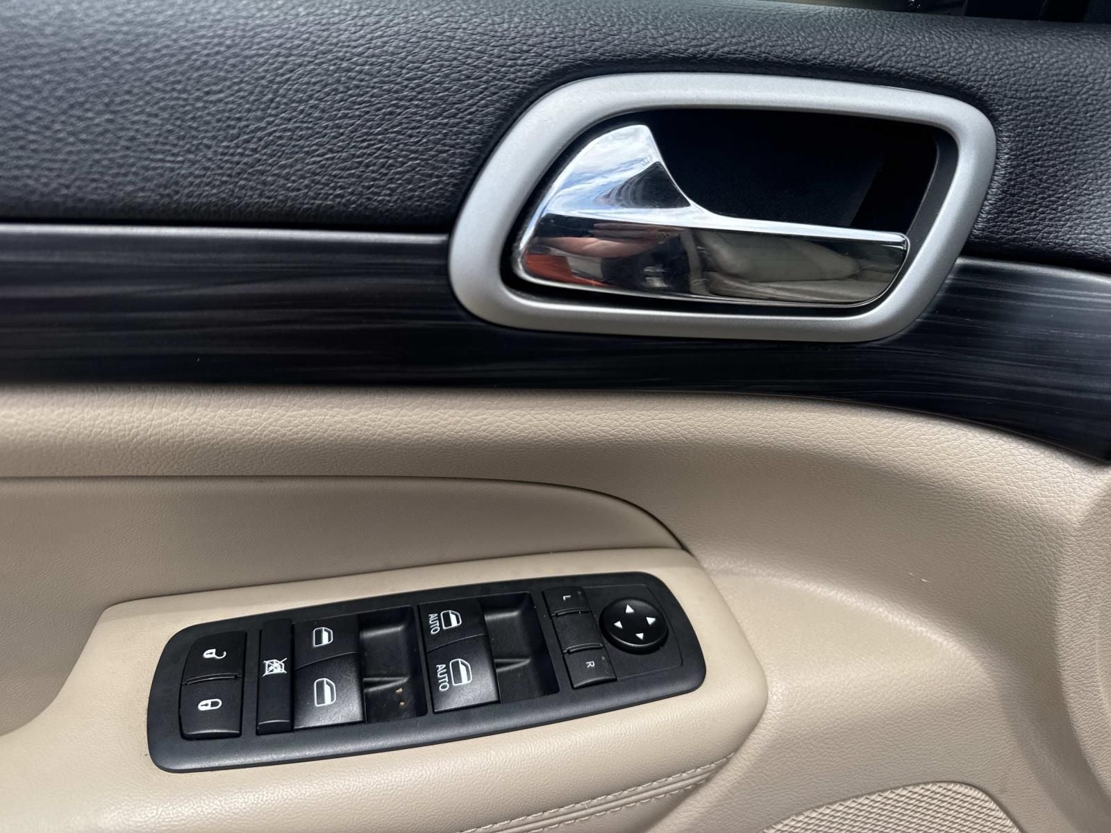 2020 Jeep Grand Cherokee Laredo E 4x2