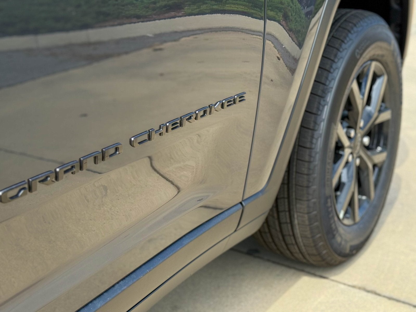 2025 Jeep Grand Cherokee GRAND CHEROKEE ALTITUDE X 4X2