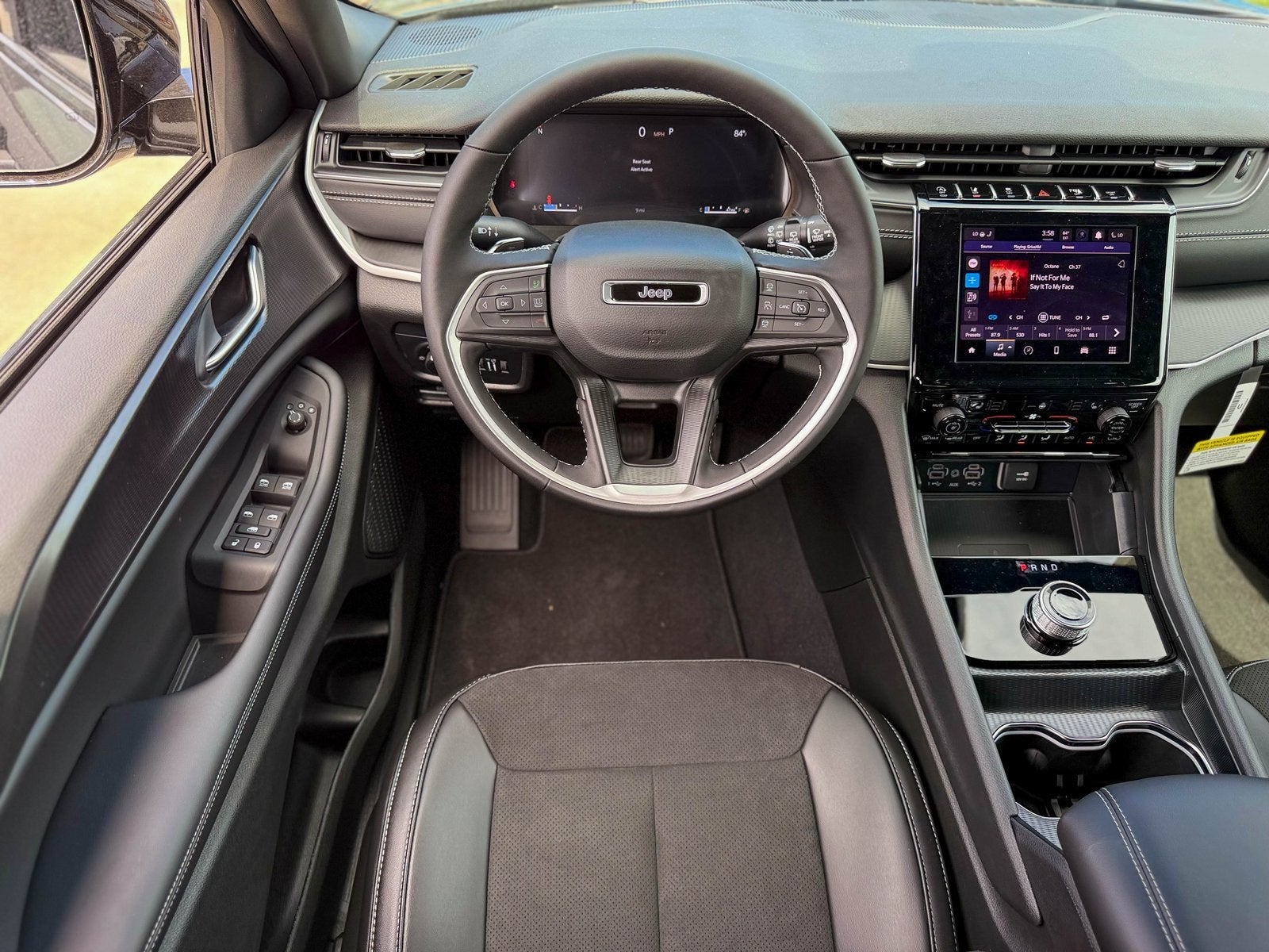 2025 Jeep Grand Cherokee GRAND CHEROKEE ALTITUDE X 4X2