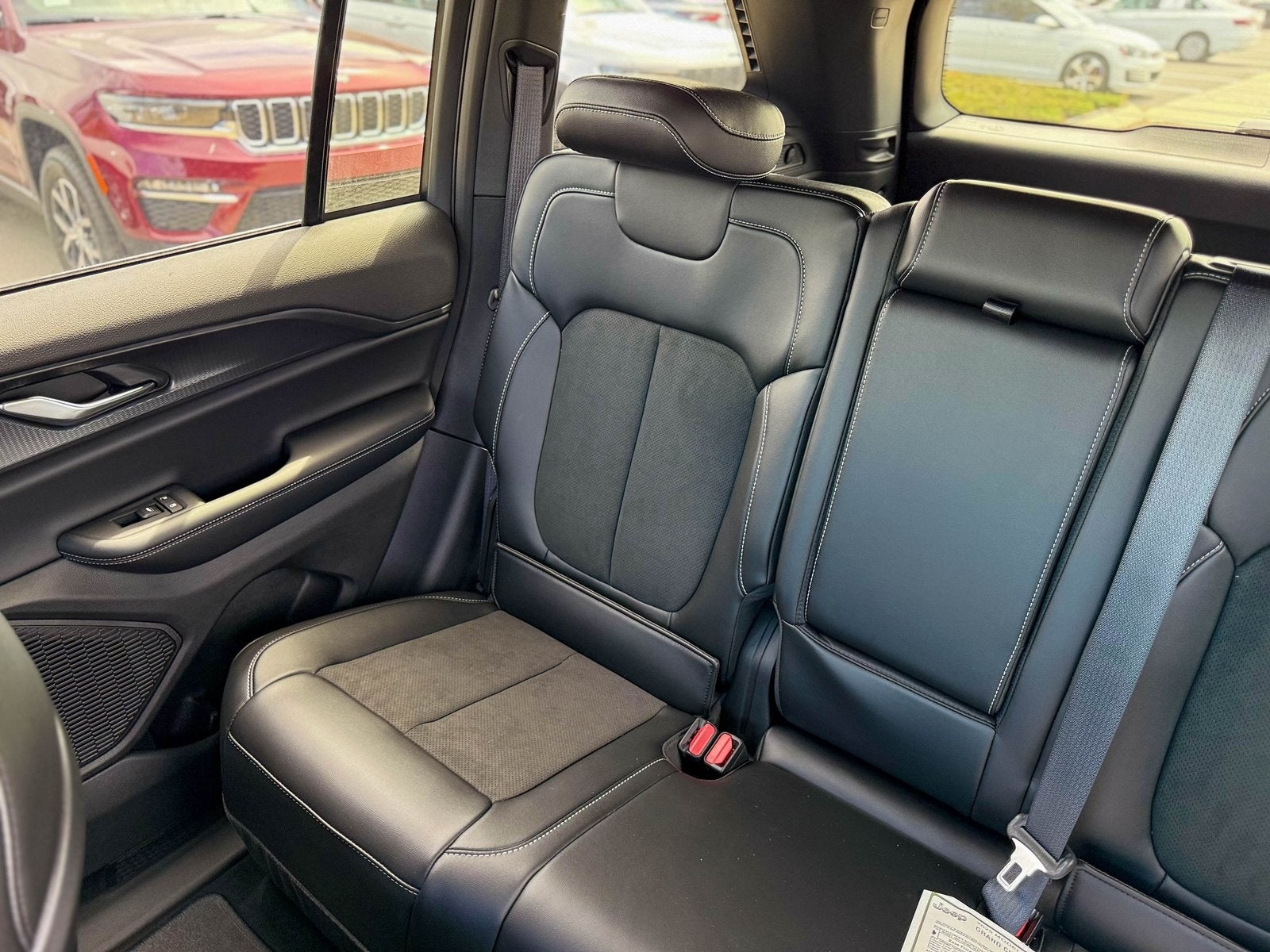 2025 Jeep Grand Cherokee GRAND CHEROKEE ALTITUDE X 4X2