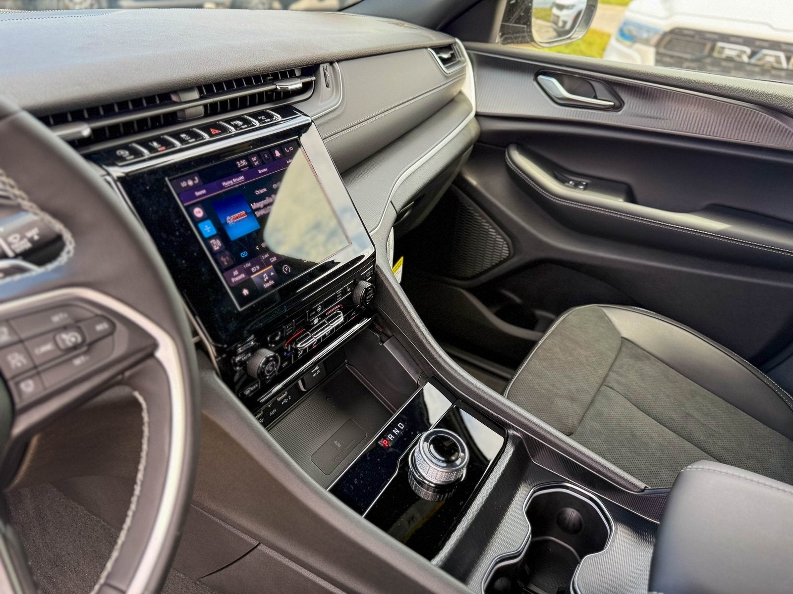 2025 Jeep Grand Cherokee GRAND CHEROKEE ALTITUDE X 4X2