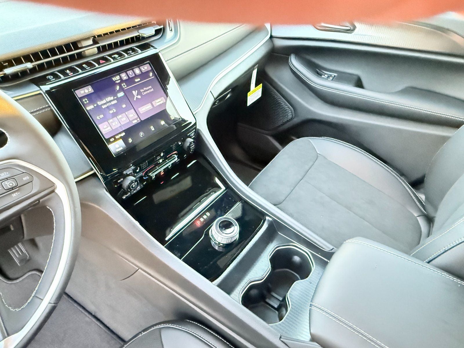 2025 Jeep Grand Cherokee GRAND CHEROKEE ALTITUDE 4X2