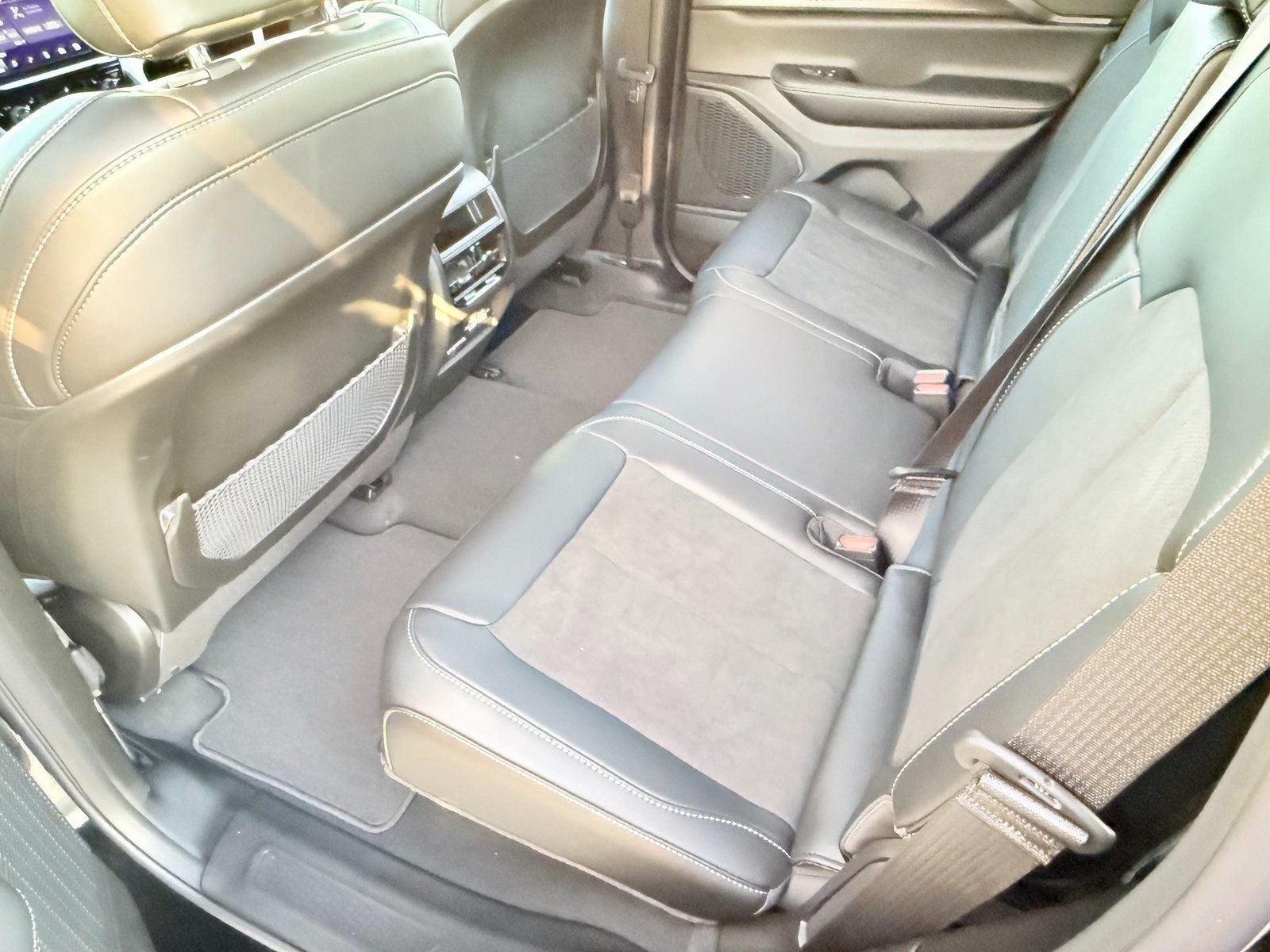 2025 Jeep Grand Cherokee GRAND CHEROKEE ALTITUDE 4X2