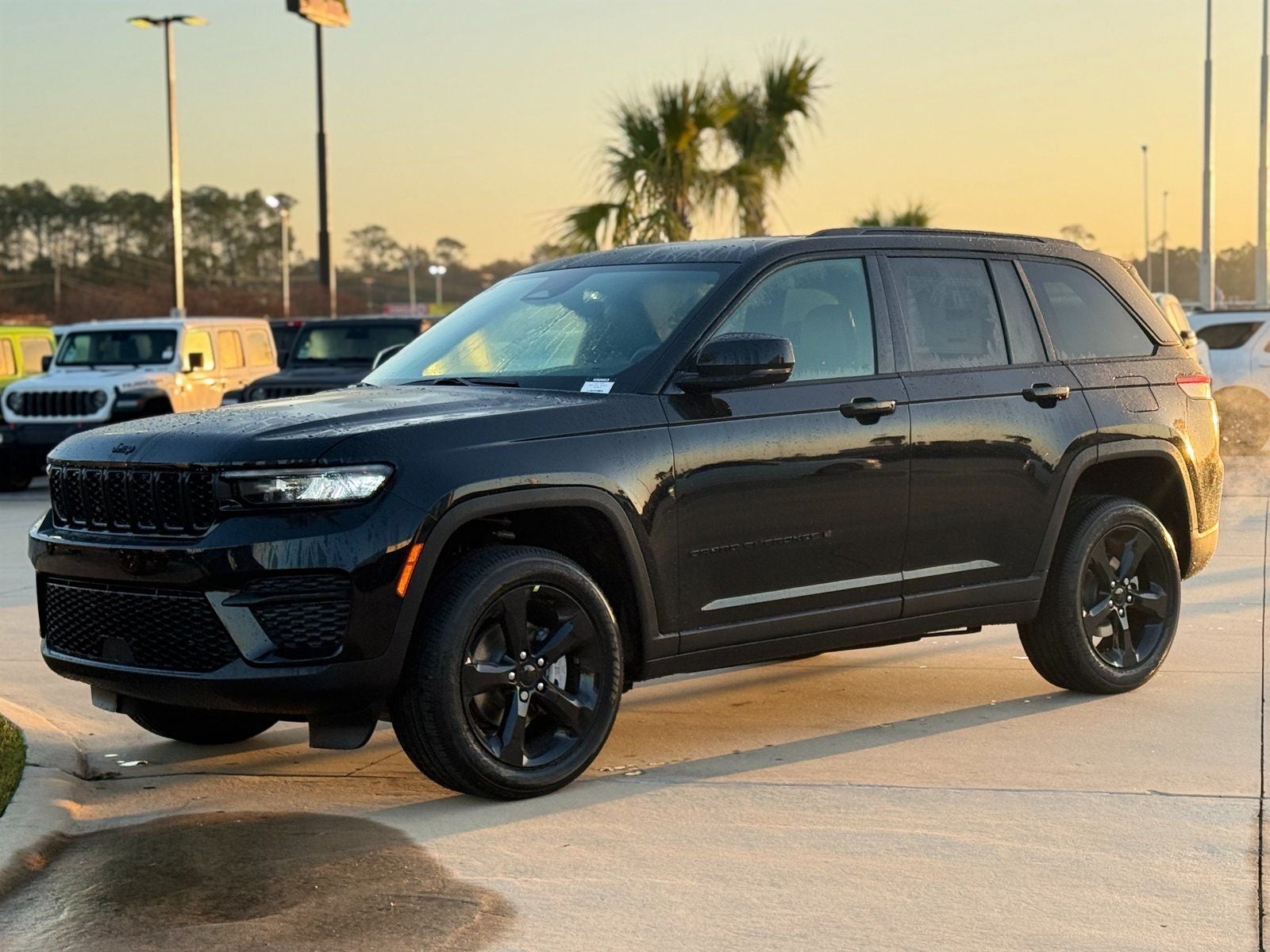 2025 Jeep Grand Cherokee GRAND CHEROKEE ALTITUDE 4X2