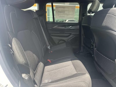 2026 Jeep Grand Cherokee GRAND CHEROKEE LAREDO X 4X2