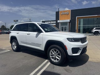 2026 Jeep Grand Cherokee GRAND CHEROKEE LAREDO X 4X2