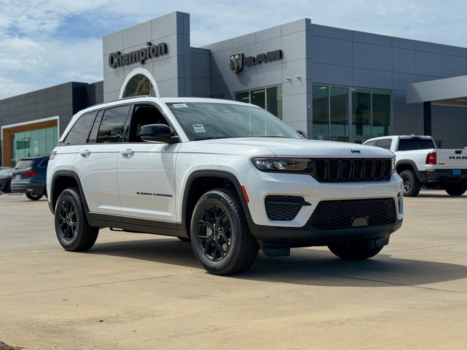 2025 Jeep Grand Cherokee GRAND CHEROKEE ALTITUDE X 4X2