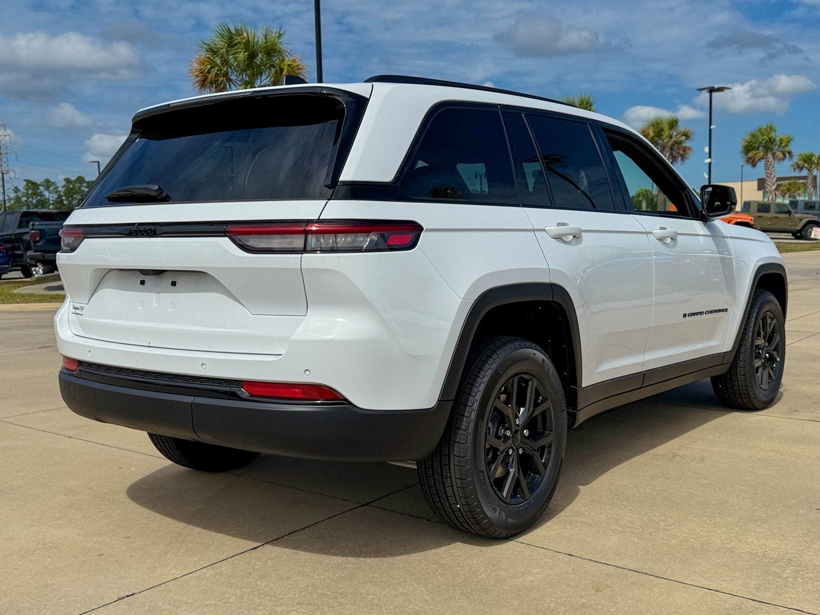 2025 Jeep Grand Cherokee GRAND CHEROKEE ALTITUDE X 4X2