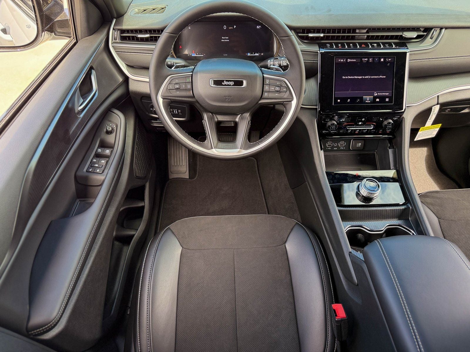 2025 Jeep Grand Cherokee GRAND CHEROKEE ALTITUDE X 4X2