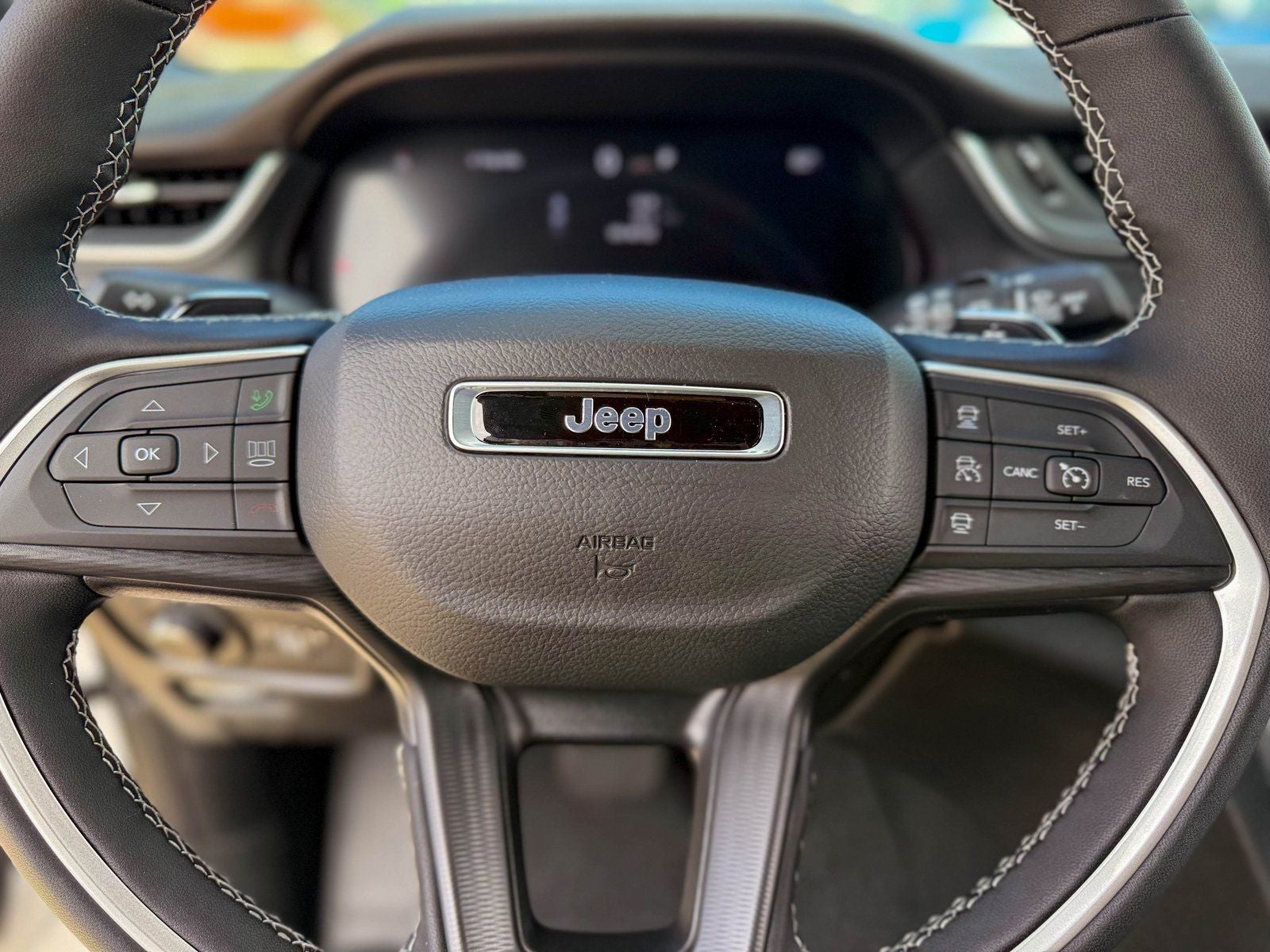 2025 Jeep Grand Cherokee GRAND CHEROKEE ALTITUDE X 4X2