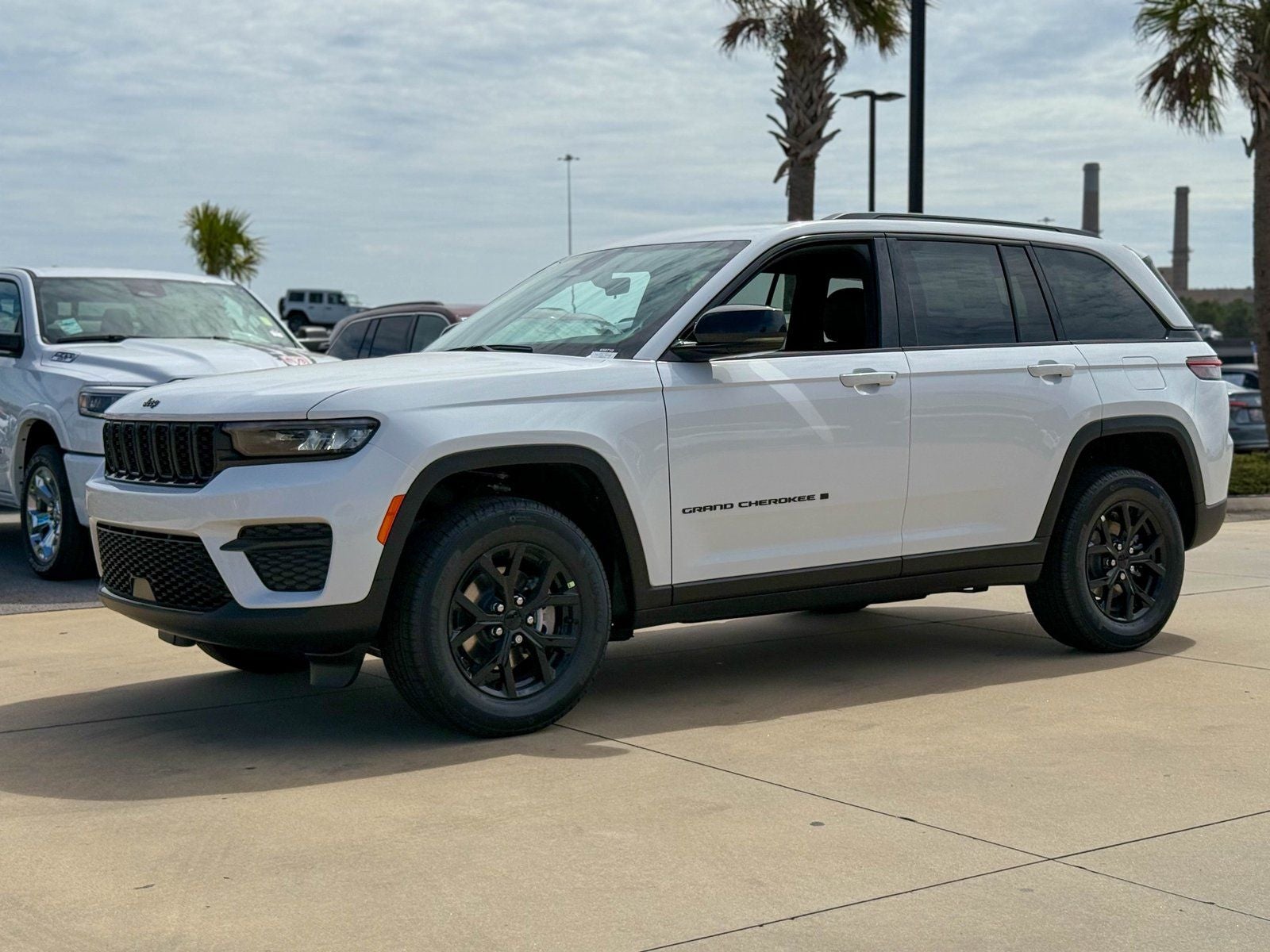 2025 Jeep Grand Cherokee GRAND CHEROKEE ALTITUDE X 4X2