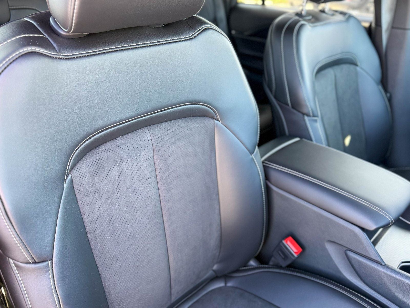 2025 Jeep Grand Cherokee GRAND CHEROKEE ALTITUDE X 4X2