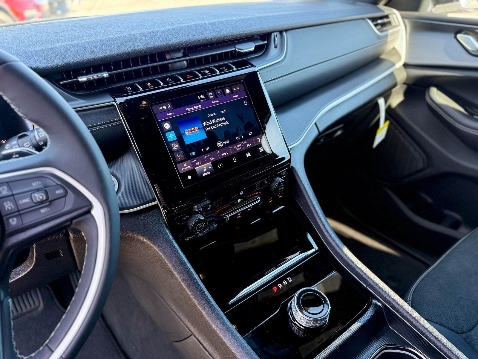 2025 Jeep Grand Cherokee GRAND CHEROKEE ALTITUDE X 4X2