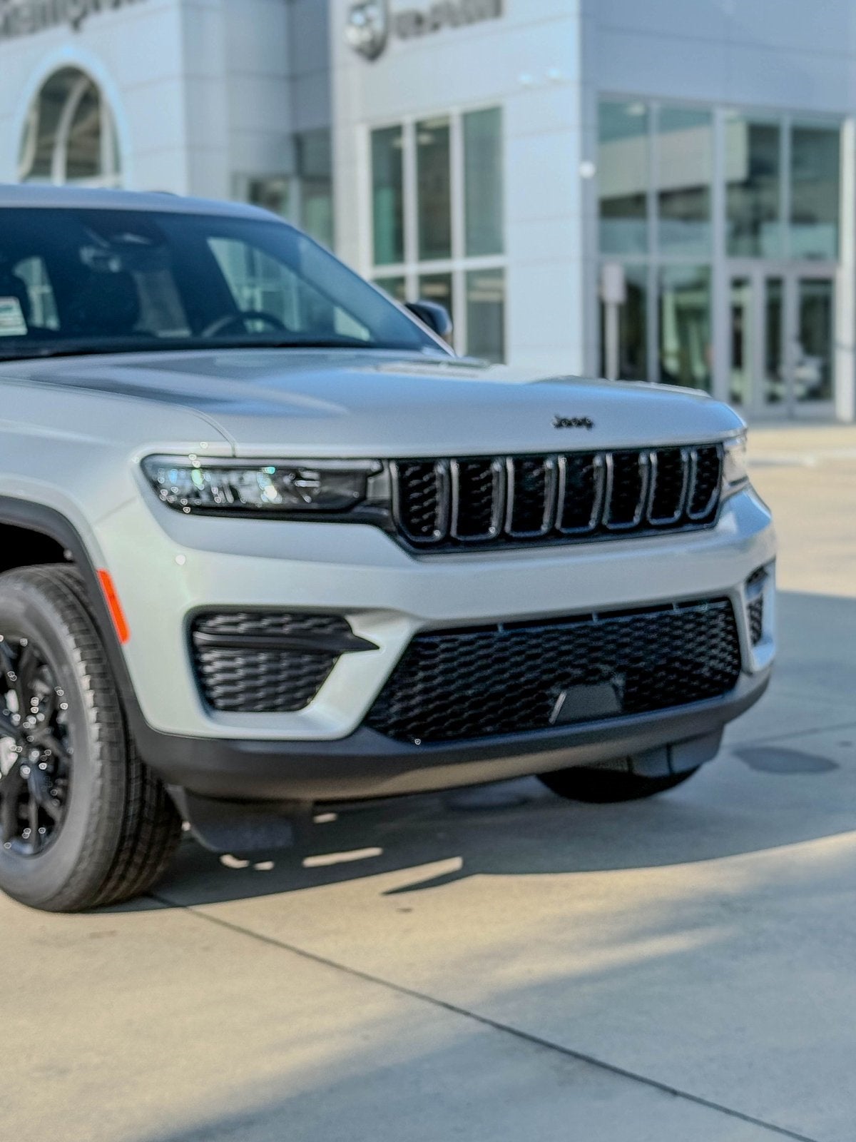 2025 Jeep Grand Cherokee GRAND CHEROKEE ALTITUDE X 4X2