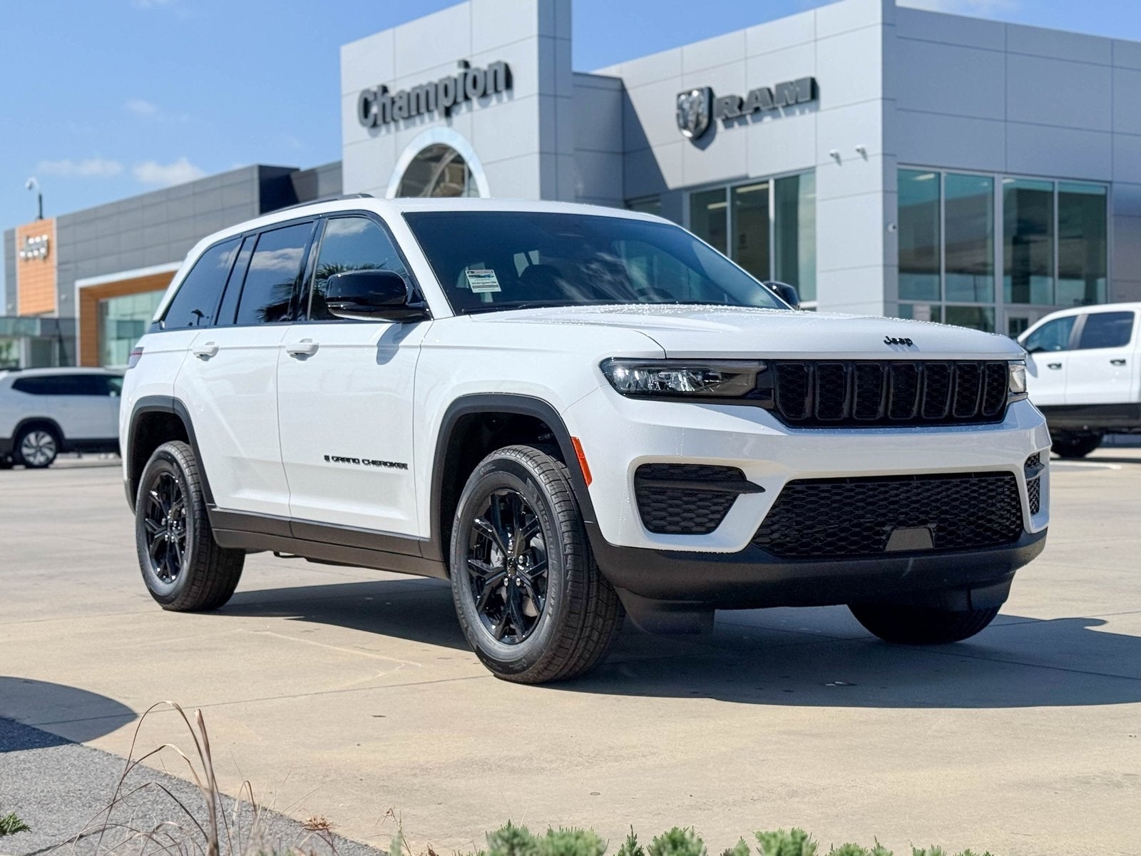 2025 Jeep Grand Cherokee GRAND CHEROKEE ALTITUDE X 4X2