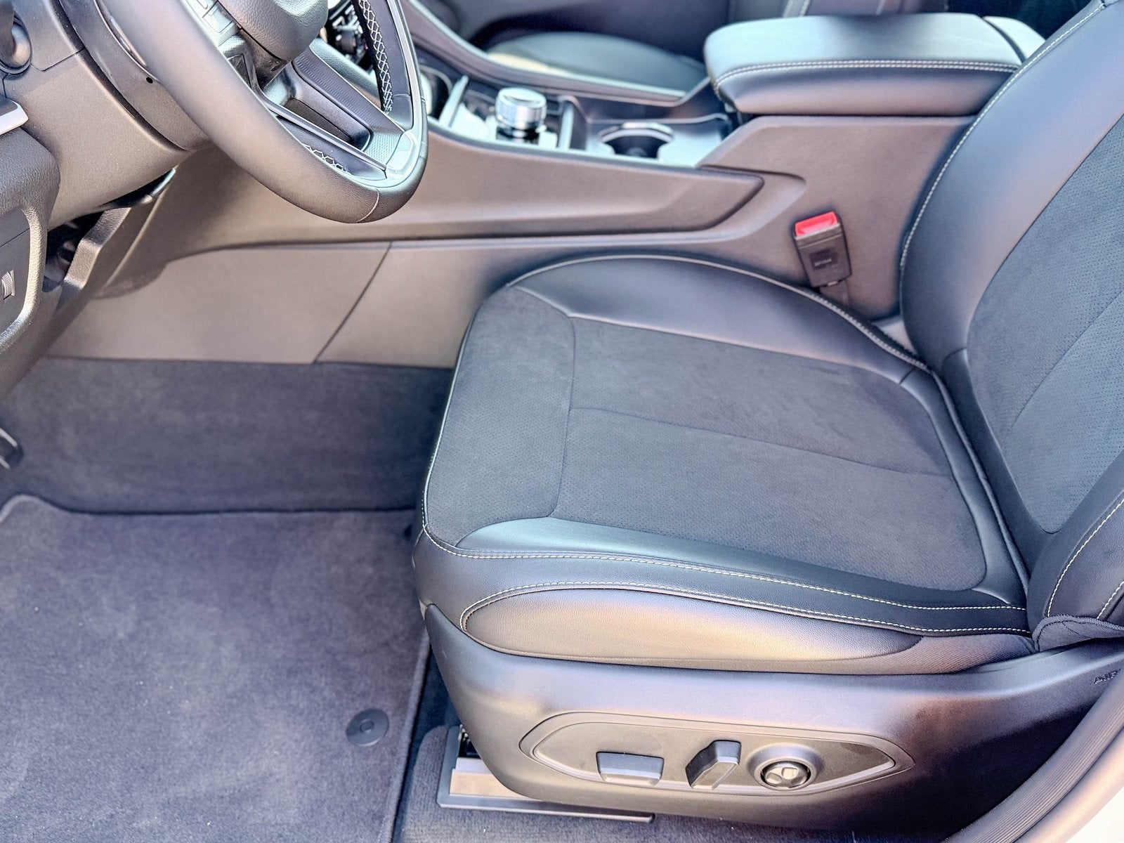 2025 Jeep Grand Cherokee GRAND CHEROKEE ALTITUDE X 4X2