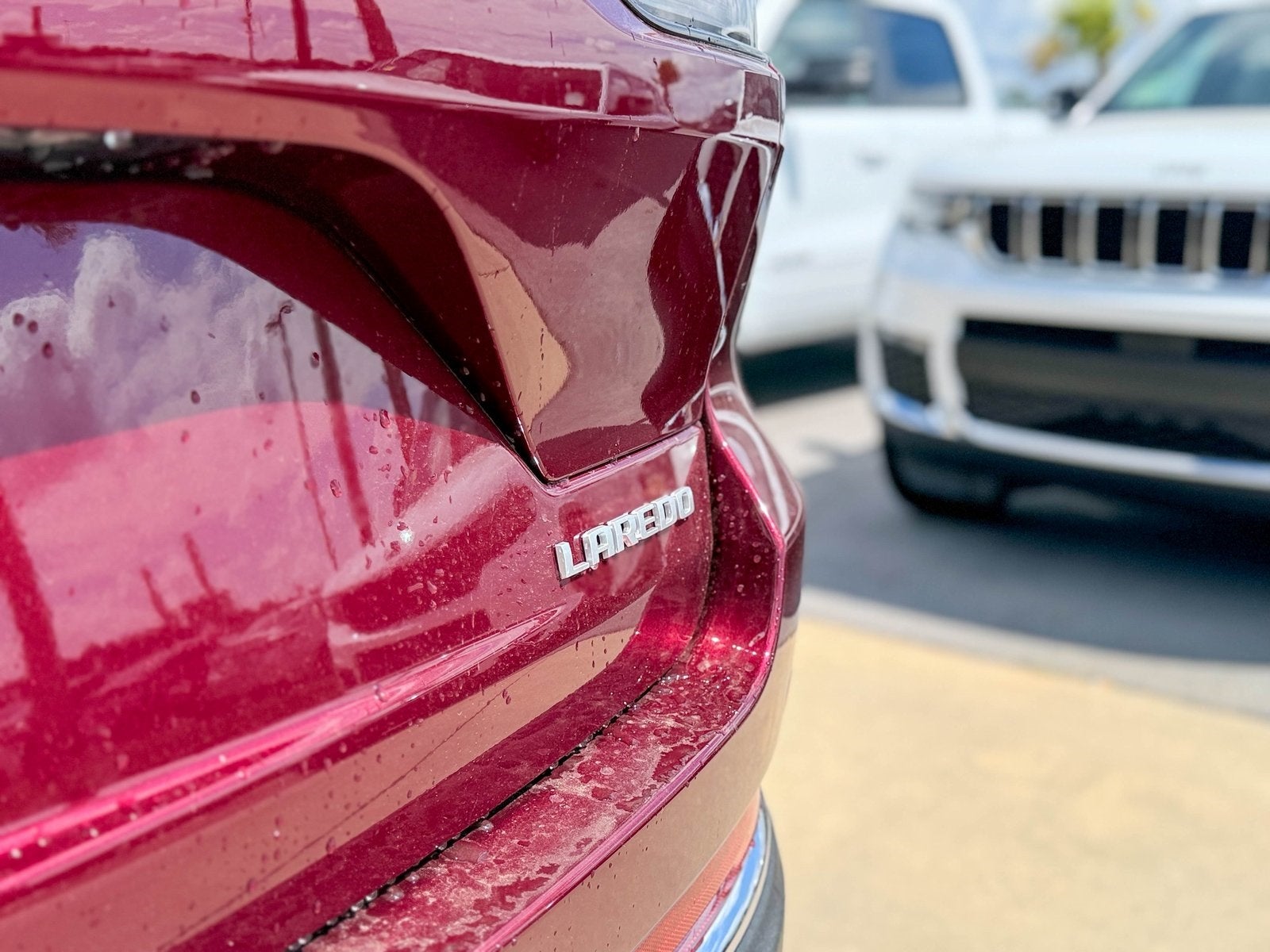 2025 Jeep Grand Cherokee GRAND CHEROKEE LAREDO X 4X2