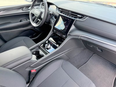 2025 Jeep Grand Cherokee GRAND CHEROKEE LAREDO X 4X2