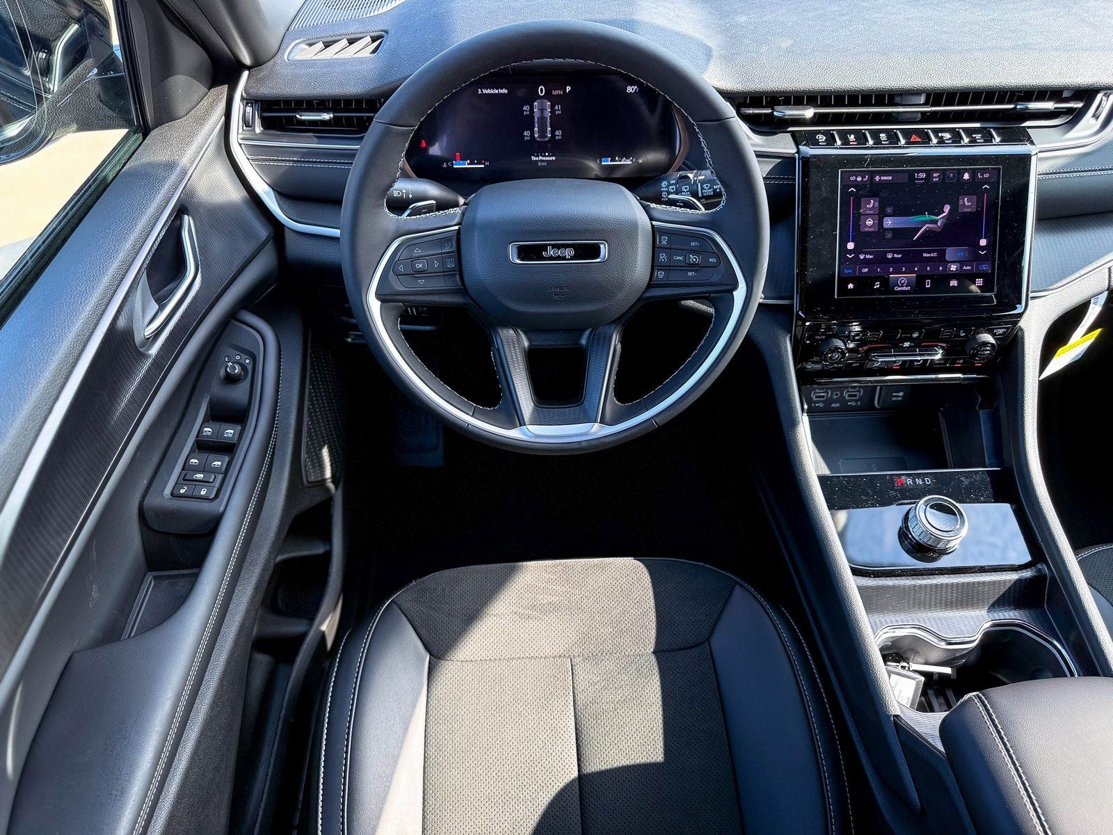 2025 Jeep Grand Cherokee GRAND CHEROKEE ALTITUDE X 4X2