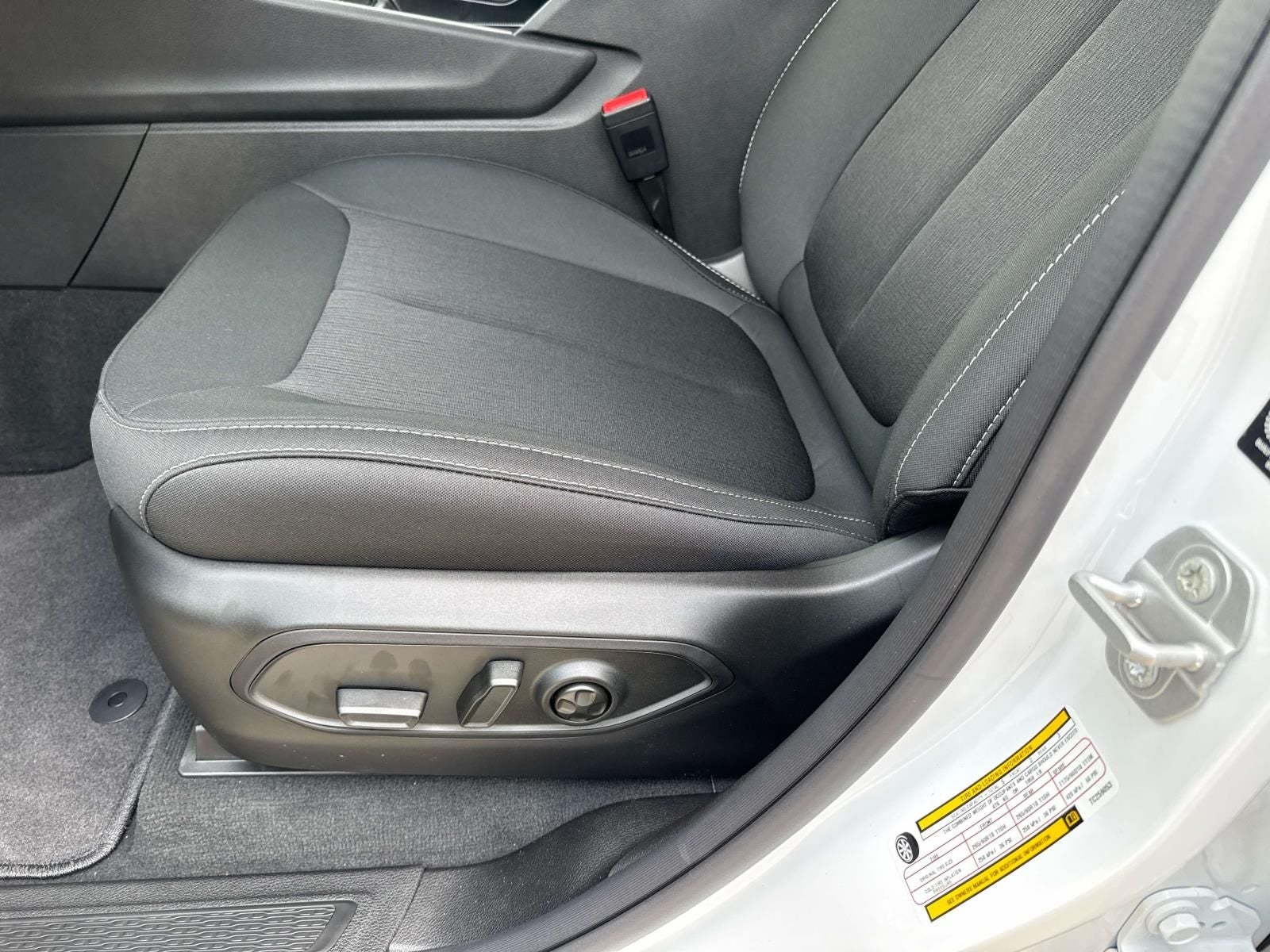 2026 Jeep Grand Cherokee GRAND CHEROKEE LAREDO 4X2