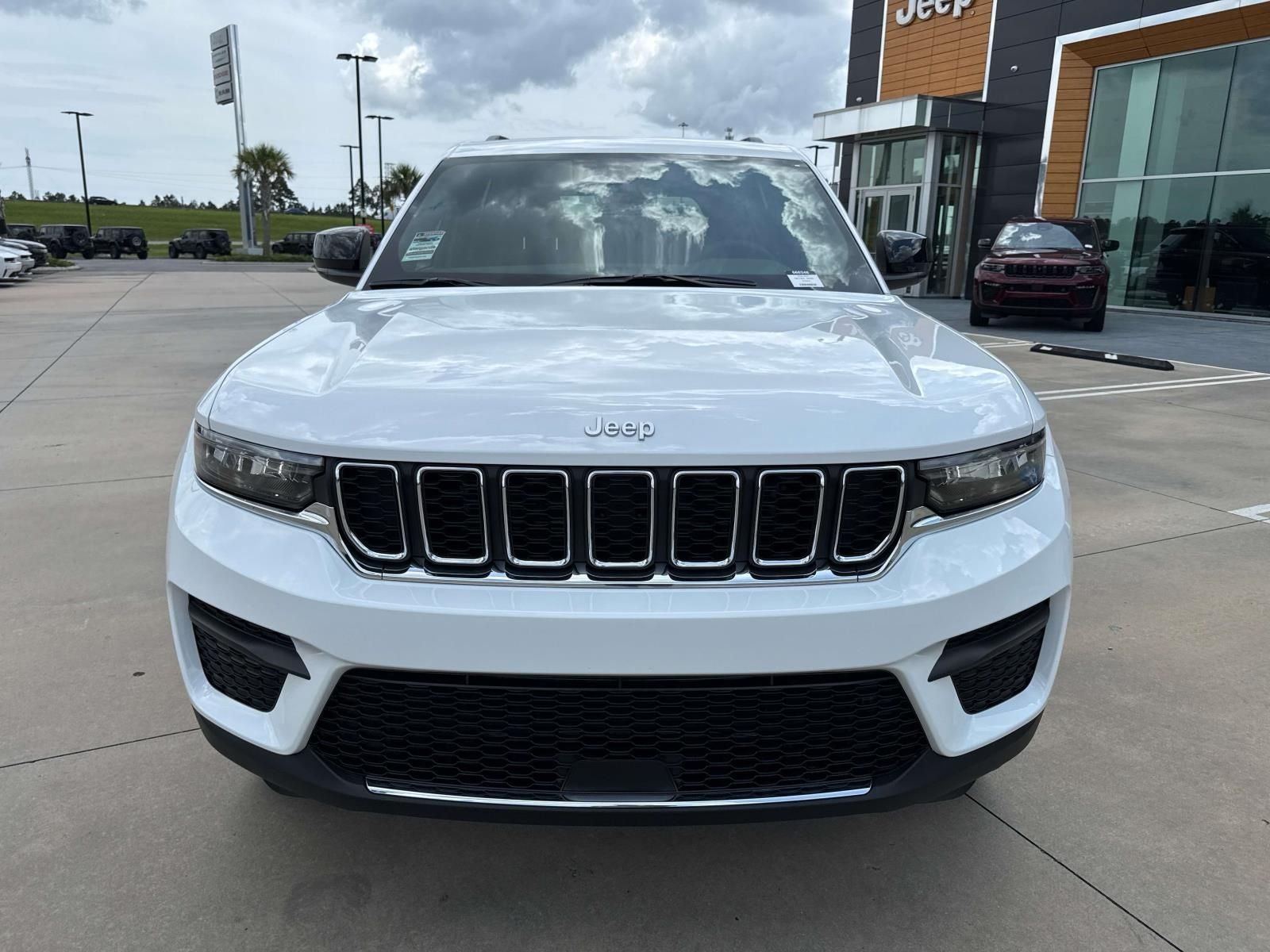 2026 Jeep Grand Cherokee GRAND CHEROKEE LAREDO 4X2
