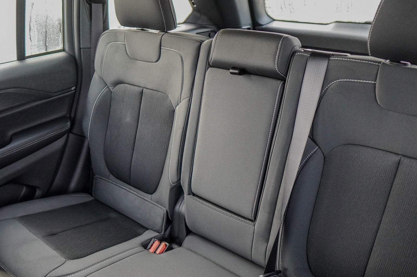 2025 Jeep Grand Cherokee GRAND CHEROKEE LAREDO X 4X2