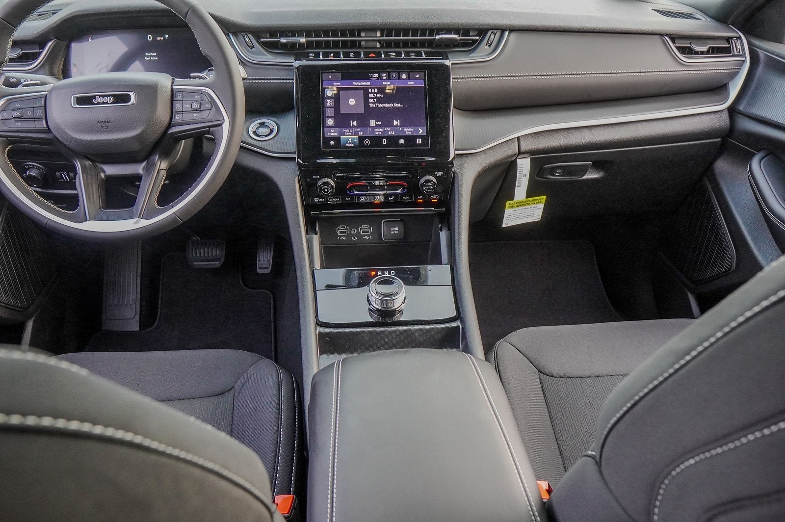 2025 Jeep Grand Cherokee GRAND CHEROKEE LAREDO X 4X2