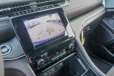 2025 Jeep Grand Cherokee GRAND CHEROKEE LAREDO X 4X2