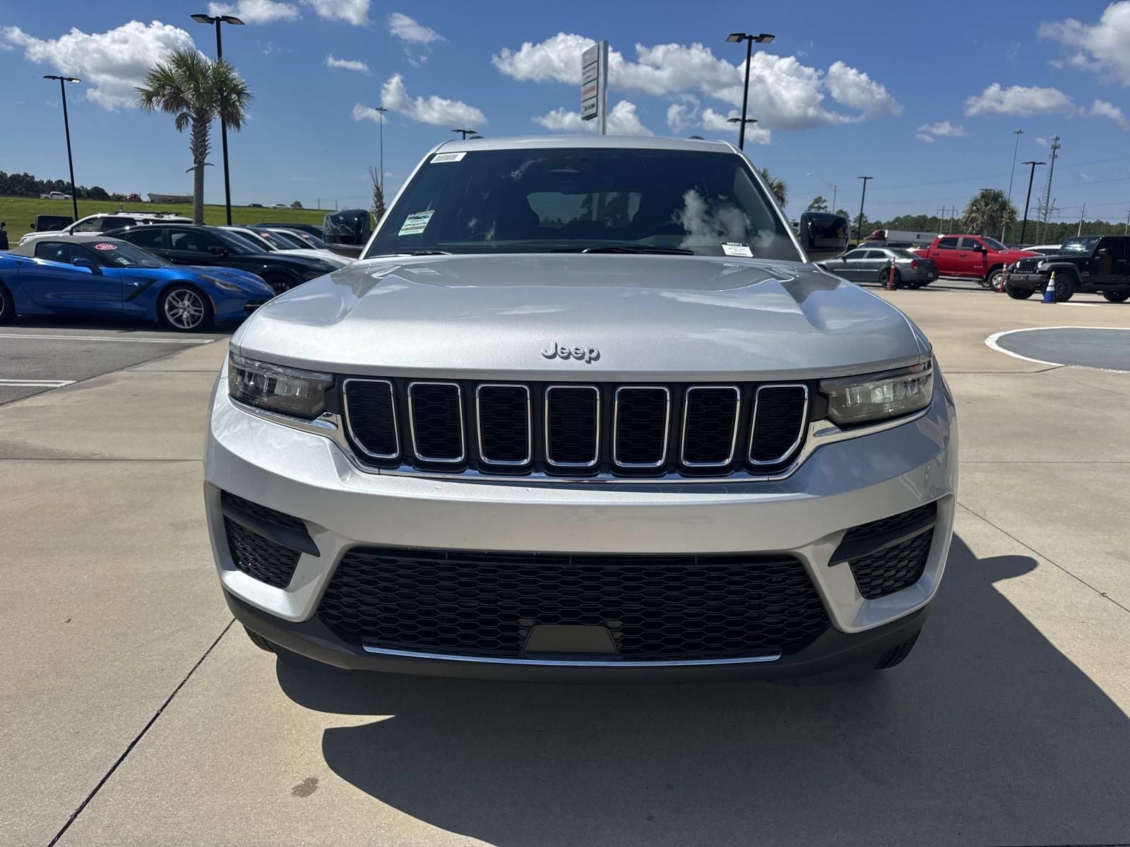 2026 Jeep Grand Cherokee GRAND CHEROKEE LAREDO 4X2
