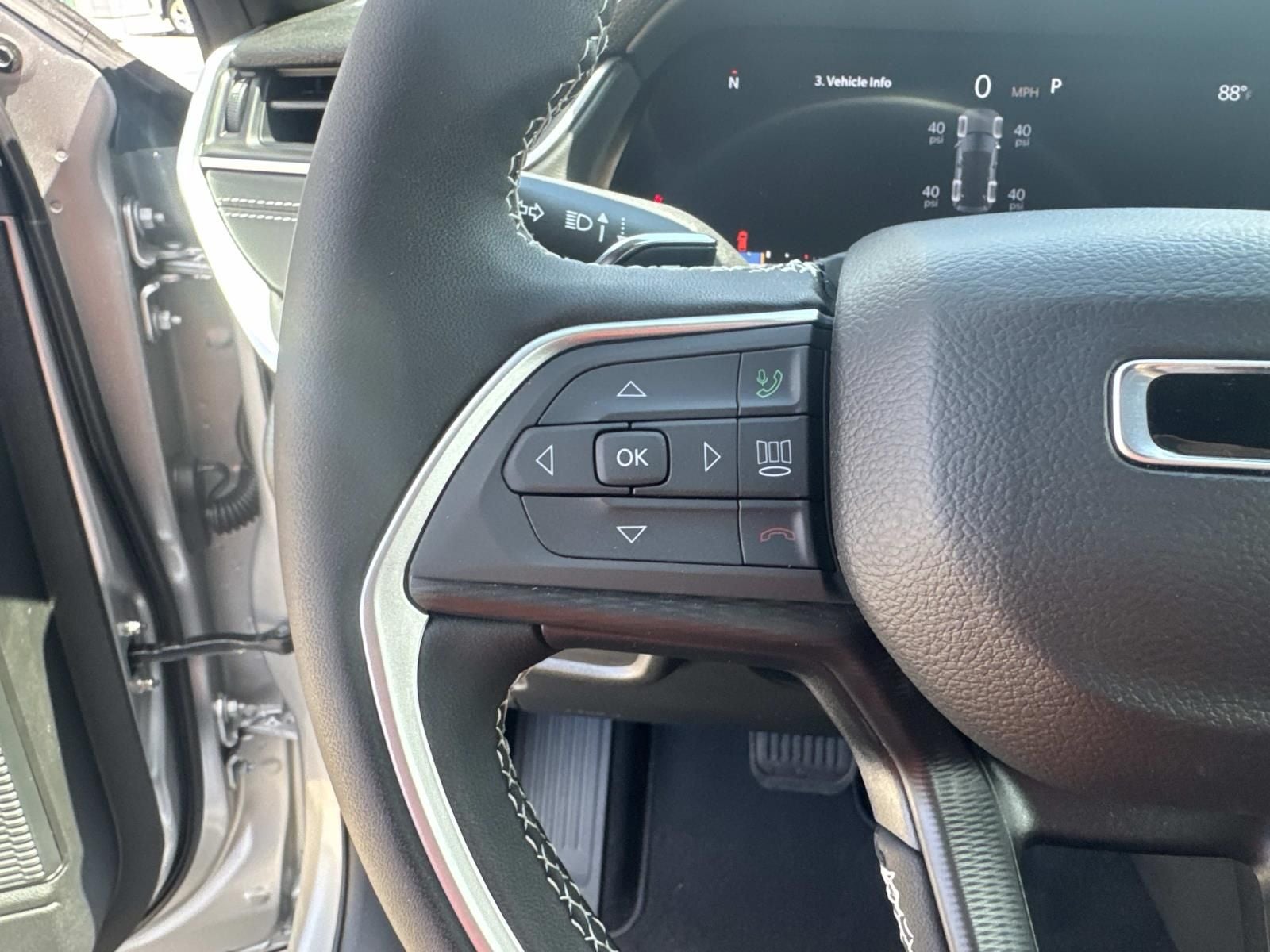 2026 Jeep Grand Cherokee GRAND CHEROKEE LAREDO 4X2