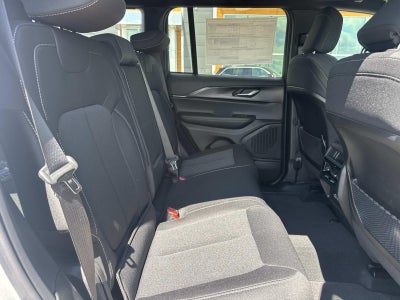 2026 Jeep Grand Cherokee GRAND CHEROKEE LAREDO 4X2