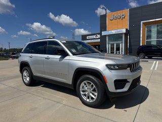 2026 Jeep Grand Cherokee GRAND CHEROKEE LAREDO 4X2