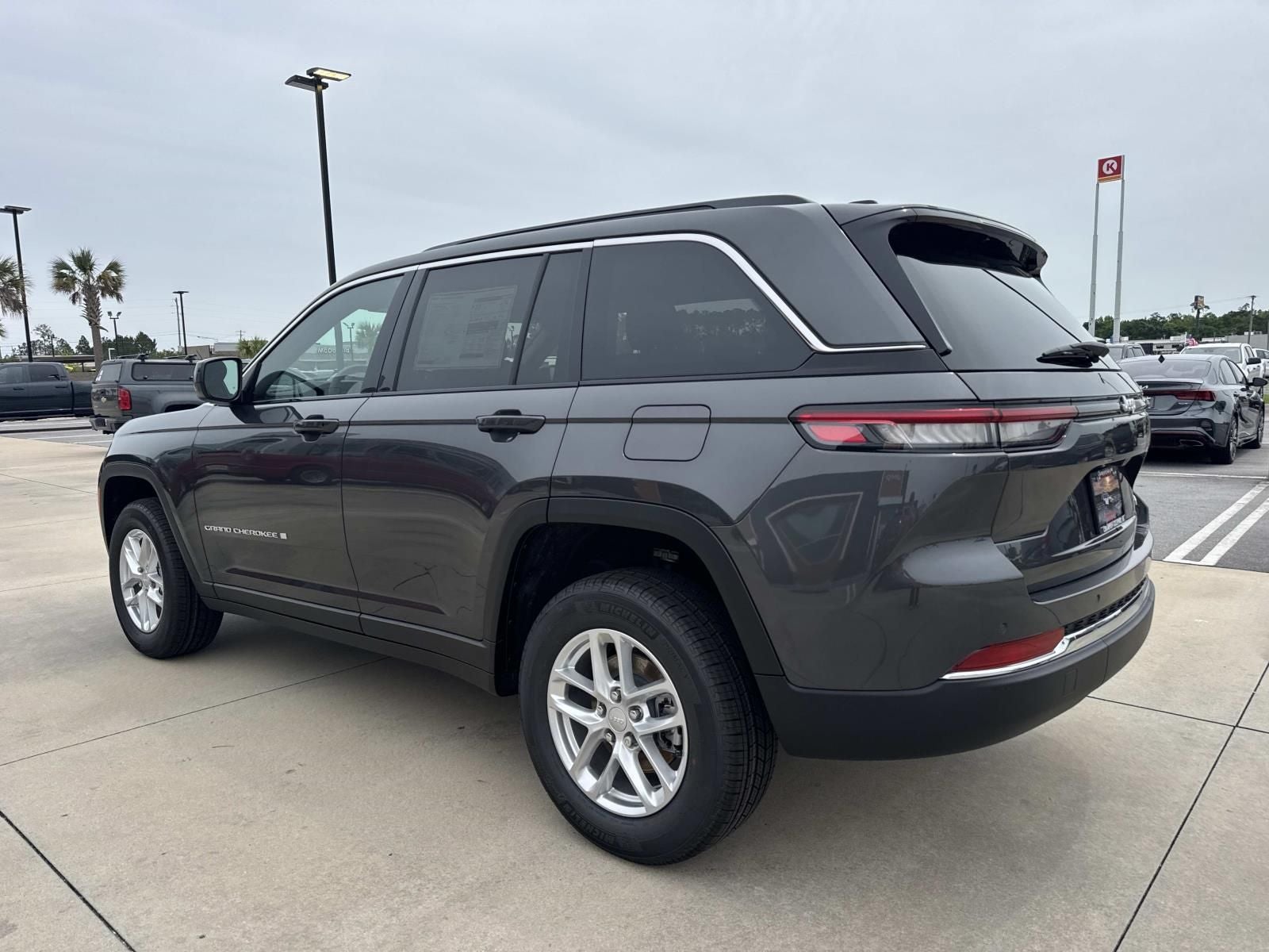 2026 Jeep Grand Cherokee GRAND CHEROKEE LAREDO 4X2