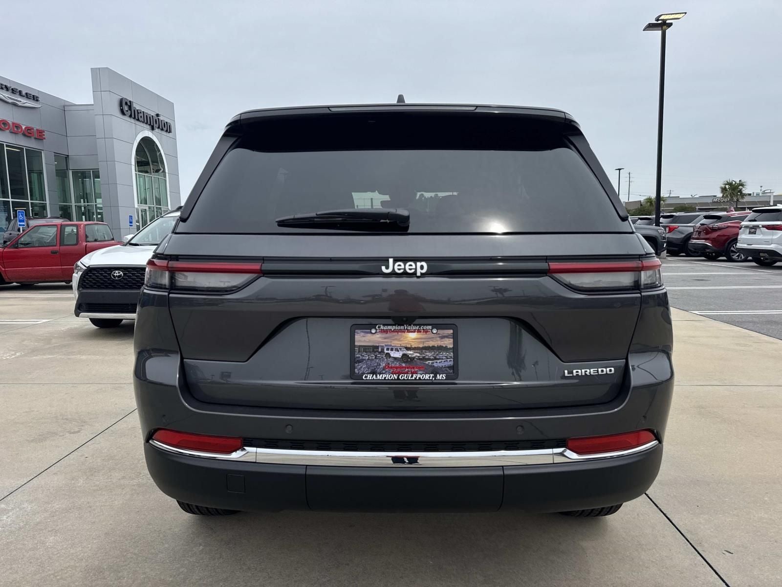 2026 Jeep Grand Cherokee GRAND CHEROKEE LAREDO 4X2
