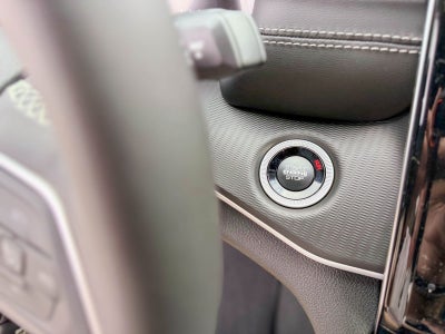 2025 Jeep Grand Cherokee GRAND CHEROKEE LAREDO X 4X2