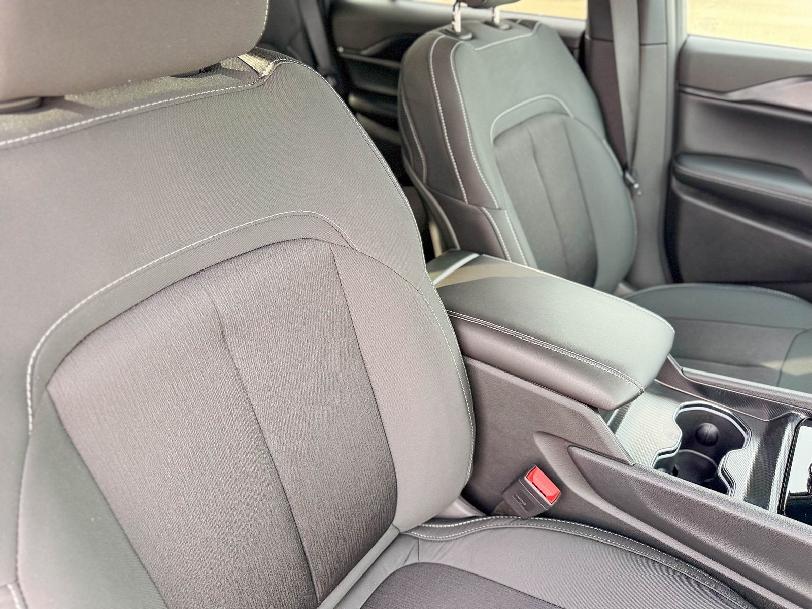 2025 Jeep Grand Cherokee GRAND CHEROKEE LAREDO X 4X2