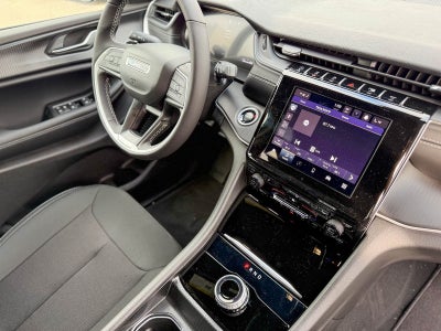 2025 Jeep Grand Cherokee GRAND CHEROKEE LAREDO X 4X2